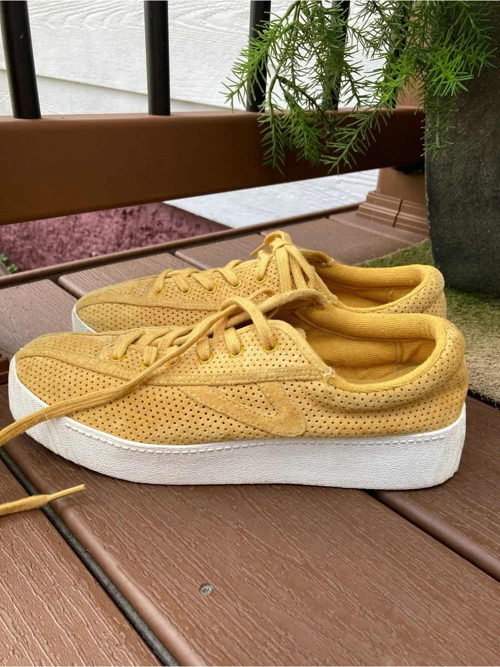 Treton uppers are